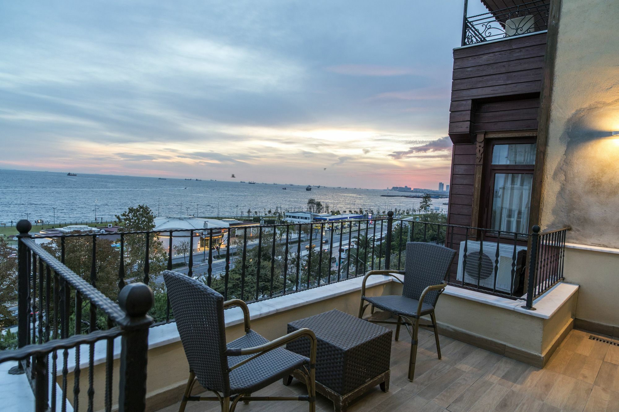 Bucoleon By Cheers Hostel Istanbul Exterior foto